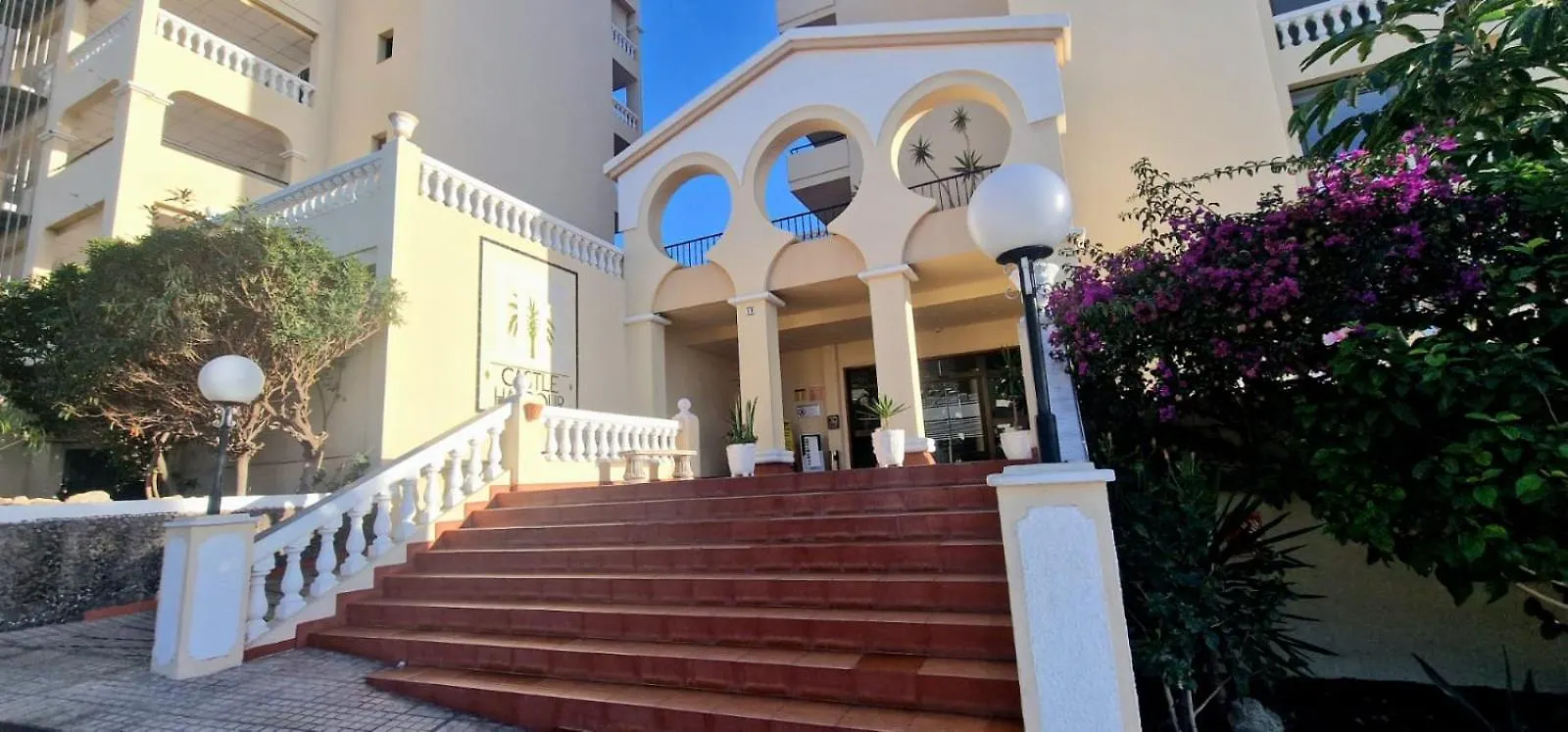 Spacious 3-Bedroom Duplex Apartment With Heated Pool & Ocean View In Castle Harbour, Arona Los Cristianos   Los Cristianos (Tenerife)