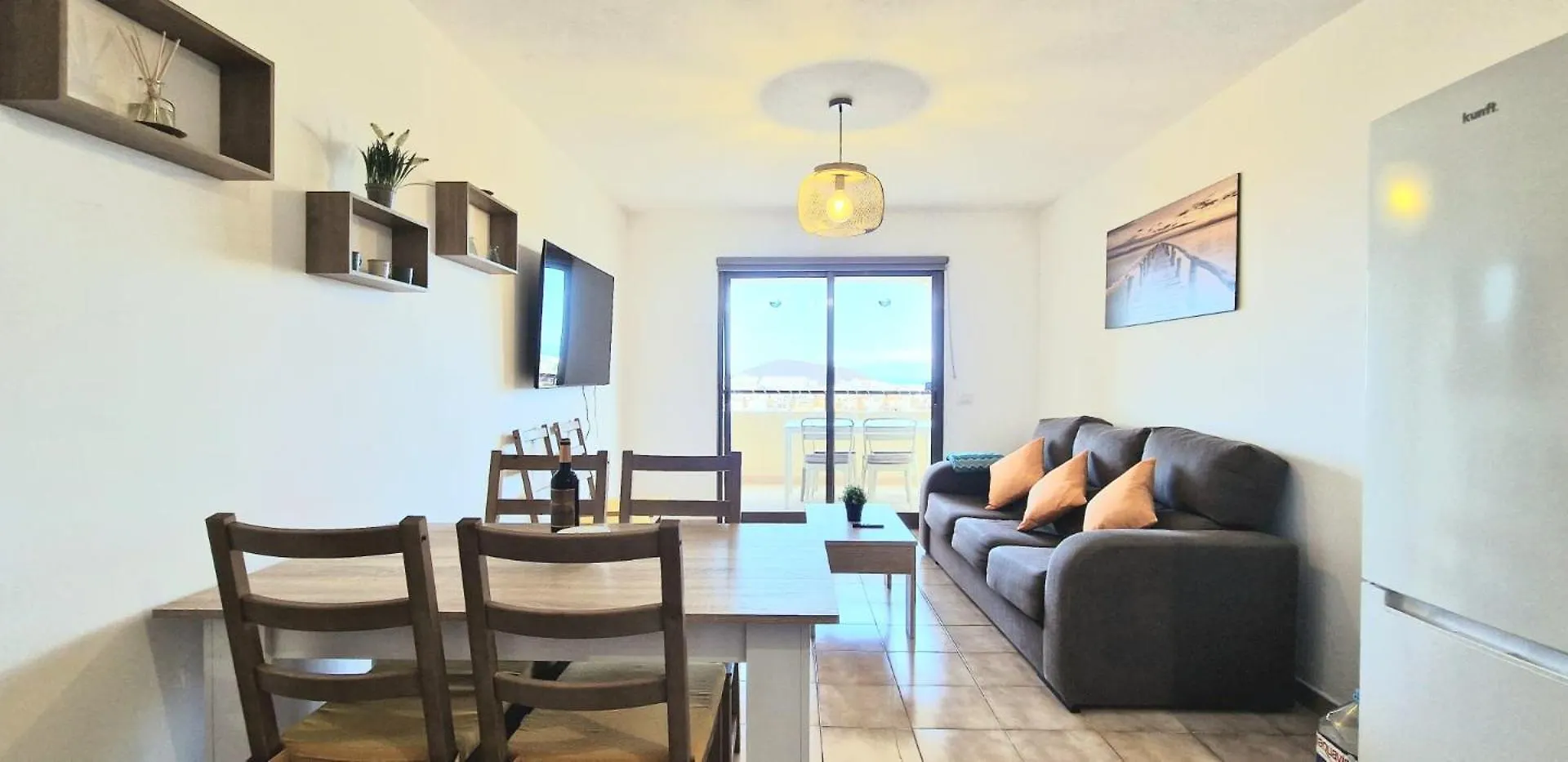 Spacious 3-Bedroom Duplex Apartment With Heated Pool & Ocean View In Castle Harbour, Arona Los Cristianos